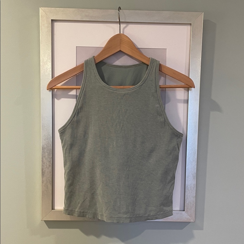 Vuori Women’s Sage Green Ribbed Tank Top